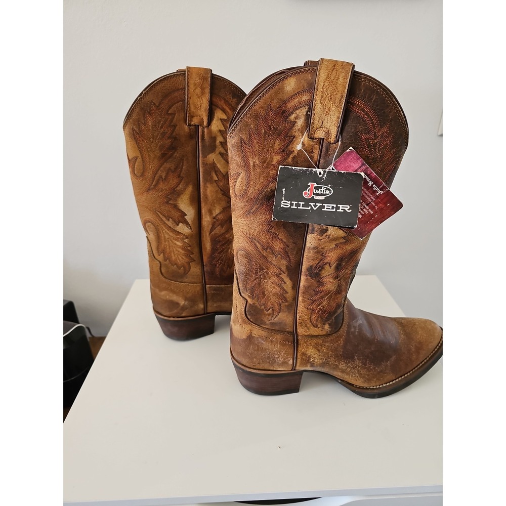 Men's 8.5 D  Justin Distressed Western Boot NEW With Tags